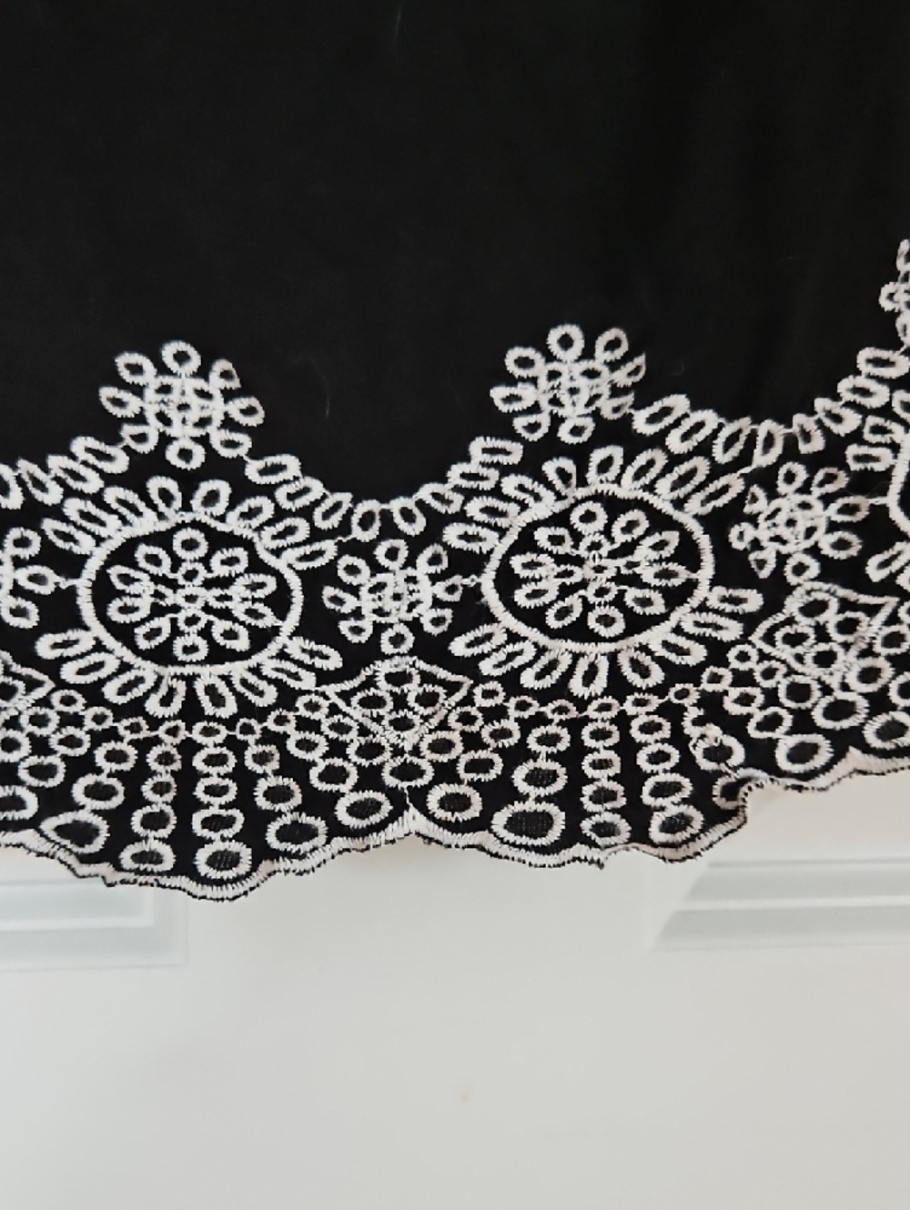 Adrianna Papell Black Scoop Neck Top - Picture 3 of 4
